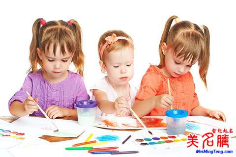 談?wù)剬殞毱鹈睦戏椒ê托侣窂? /></a>今天我們來談?wù)剬殞毱鹈睦戏椒ê托侣窂?。起名如要追述它的歷史,可能已不能追到最初的來源了。中華文化博大精深,就寶寶起名這個(gè)“小事”來說,也有自己的文化了。說起寶寶起名,很多人都可能眉飛色舞,道理很多。...</div>
<span id="ctl00_ContentPlaceHolder1_subjectList_dgNews_ctl03_Label1" style="color:Green;font-size:10pt;">2017/6/4 13:57:38</span>
<div style="height:5px; font-size:5px"> </div>
<hr width="99%" style="text-align:center; border-style:dotted; border-width:0px; height:1px;" />
<div style="height:5px; font-size:5px"> </div>
</div>
</td>
</tr><tr style="border-width:0px;">
<td valign="top">
<div style="padding-left:3px; padding-right:3px;line-height:180%">
<h3 style="padding:0px;margin:0px;display:inline;"><a id="ctl00_ContentPlaceHolder1_subjectList_dgNews_ctl04_HyperLink1" class="headline" href="/subject/qimingdaquan/s.aspx?newsid=6705" target="_blank">寶寶起名評(píng)價(jià)方略</a></h3>
<span style="color:Red;font-size:8pt;"></span>
<br />
<div style="padding-top:1px; width:95%; padding-left:8px; line-height:180%;color:#2f2f2f;font-size:14px;" ><a href=